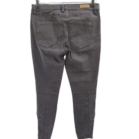 Blank NYC zipper ankle gray-green pants size 28 - Picture 3 of 9